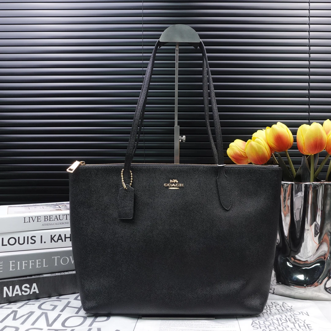 95新 COACH/蔻驰 单肩包/T10235908