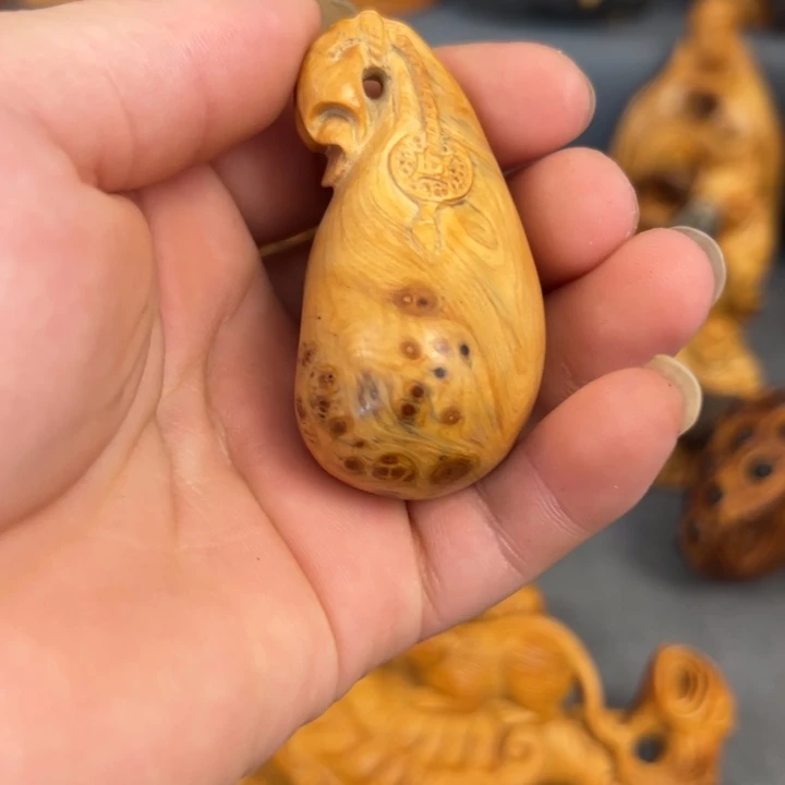 柏木（崖柏）点点关注