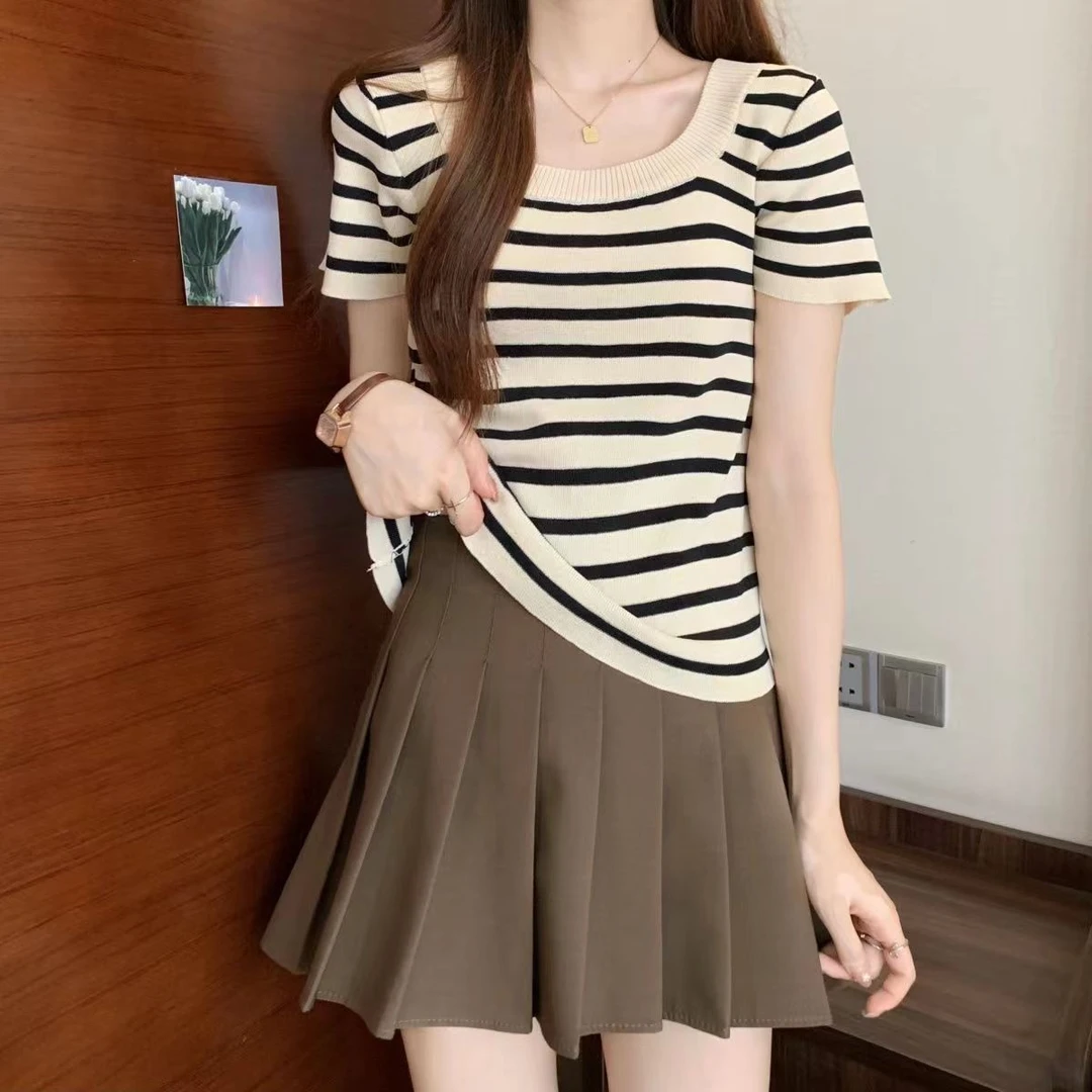 2025夏季冰丝方领黑白条纹针织t恤短袖女小个子洋气宽松套头上衣