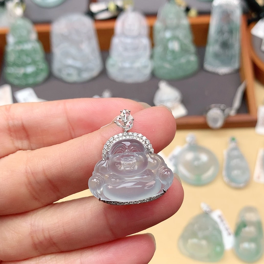 翡翠颈饰18K金镶嵌佛公