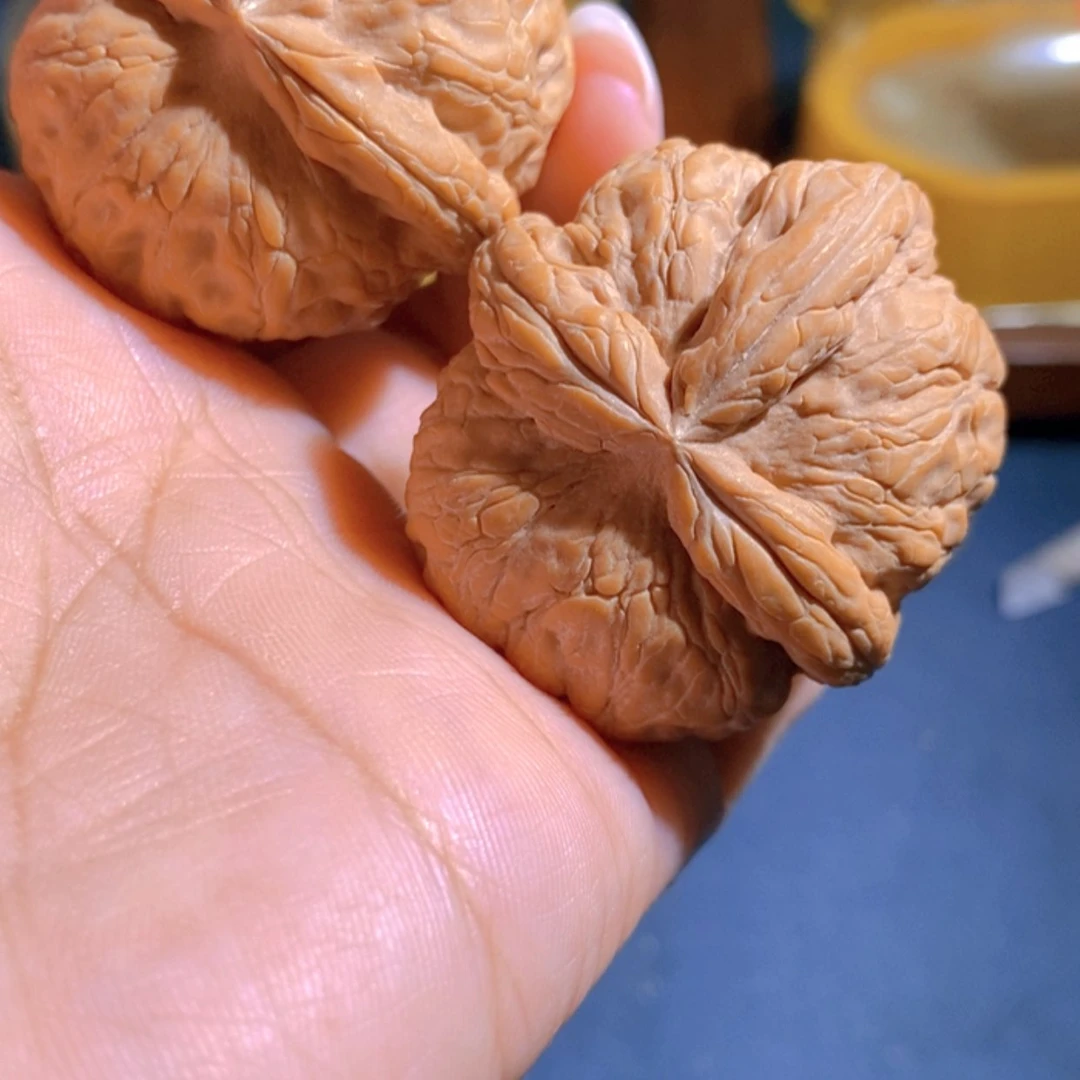 【闪购商品】文玩核桃吊坠漫**端元宝