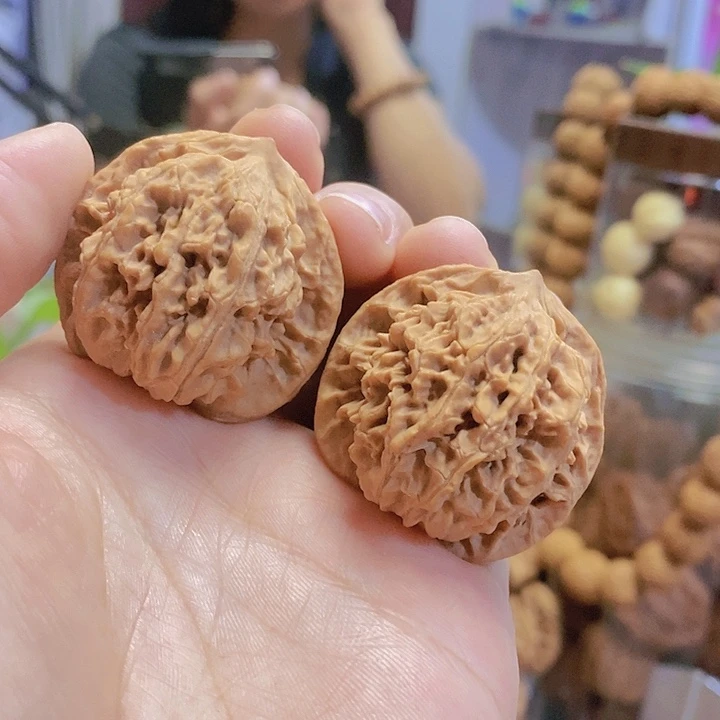 【闪购商品】文玩核桃把件37老款狮子头