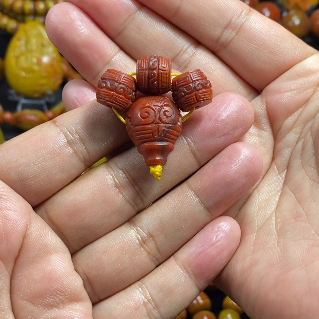 玛瑙/玉髓未镶嵌战国红12尺寸配饰