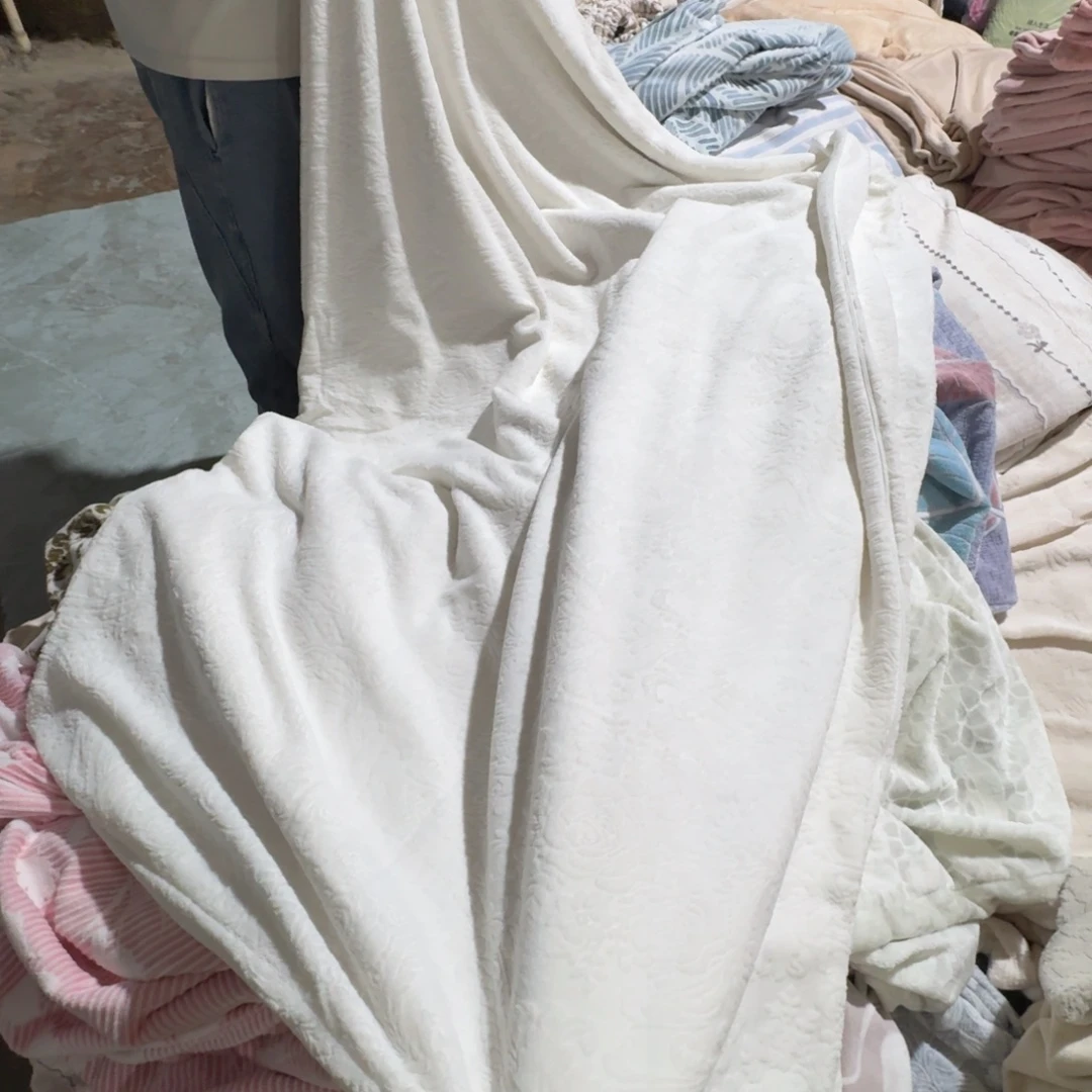 莱赛尔一米五绒被套白色