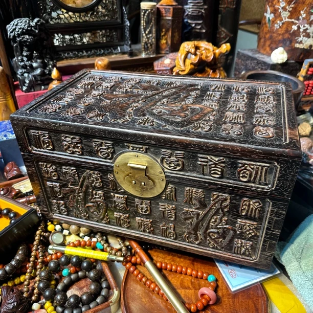 紫檀木百福箱 一物一拍