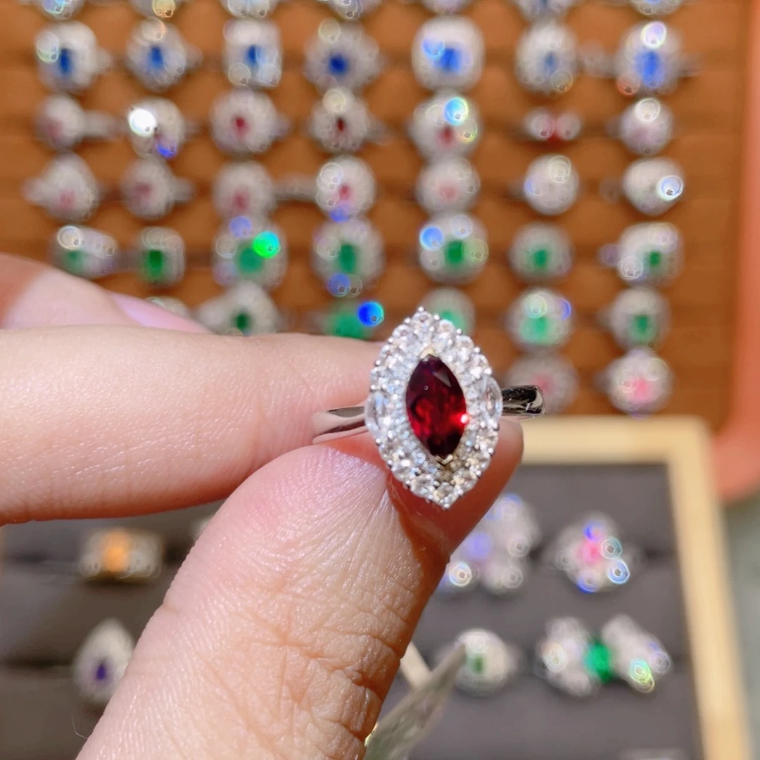 红宝石戒指18K金镶嵌0.75ct 无烧鸽血