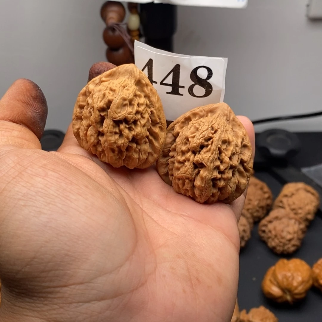 文玩核桃把件望月