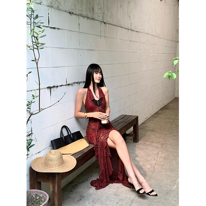 VENUIE【艺术热岛】飘带挂脖露背上衣不规则荷叶边半身裙套装21421