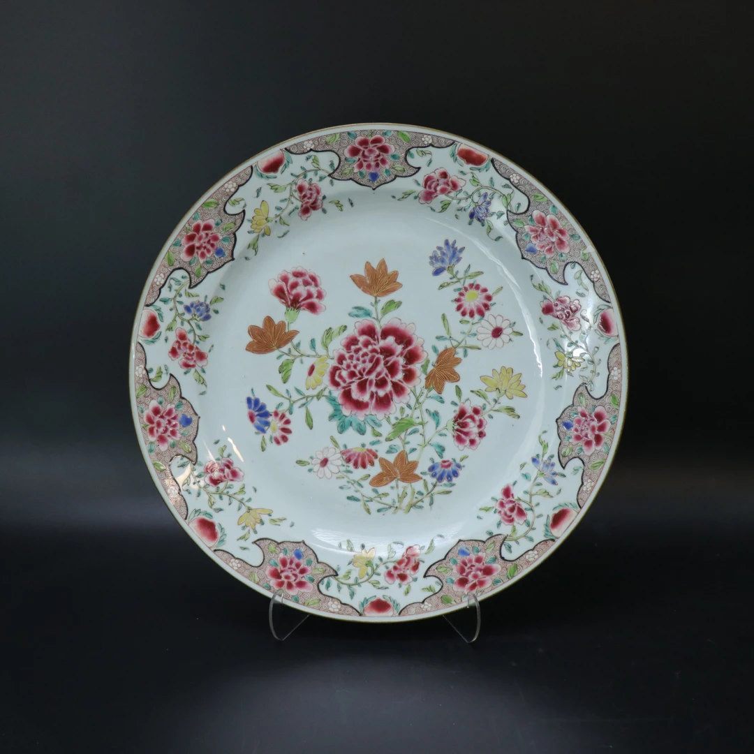 Lot.25121276清雍正粉彩花卉纹折腰赏盘 直径：约37.6cm