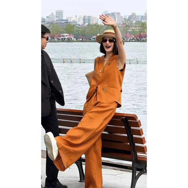 老钱风轻熟御姐穿搭高级感重工钉珠橘色马甲阔腿裤苎麻套装女夏季