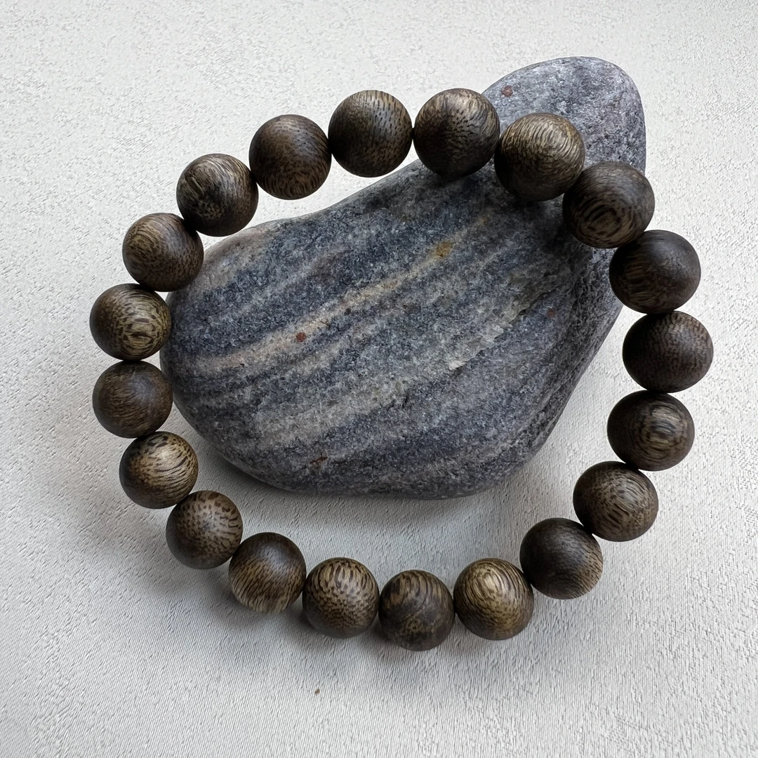 YH-042091海南黎母山沉香1.0单圈约7g