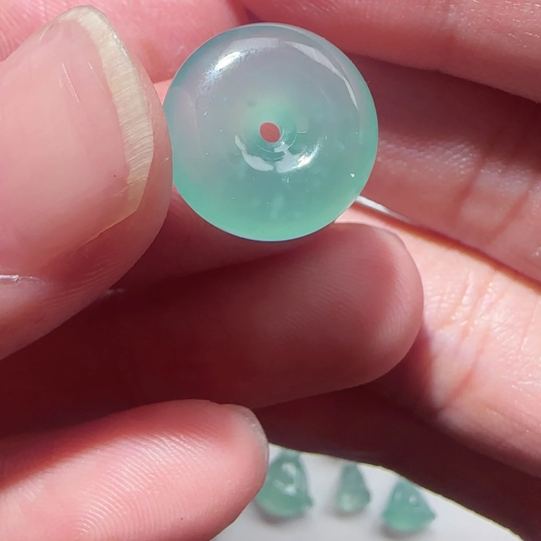 定制翡翠未镶嵌天然翡翠平安扣