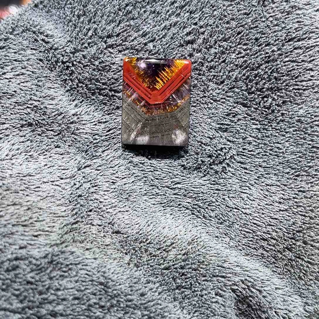 极光吊坠未镶嵌水晶摩**天