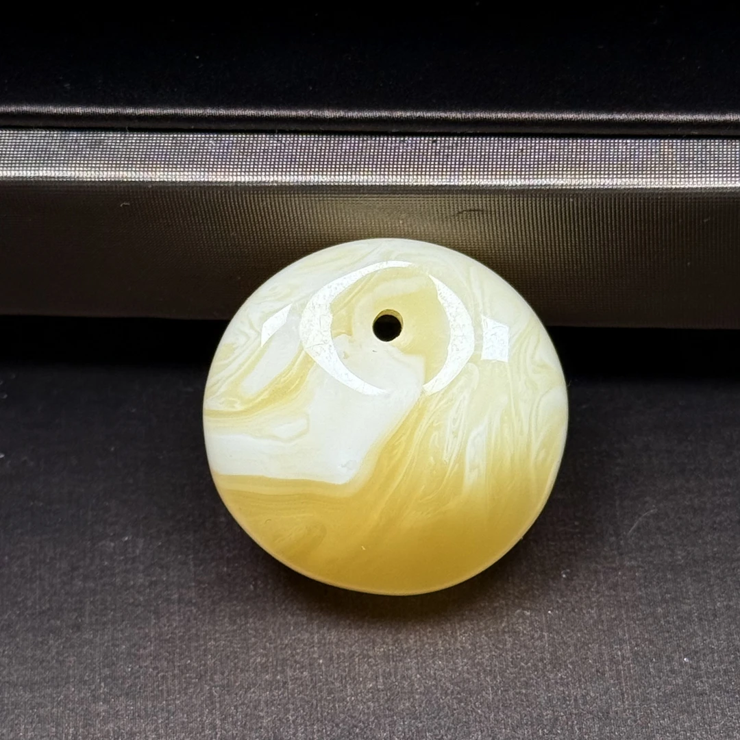 【伟伟鉴定】原矿蜜蜡 满蜡妖花 随型公主扣 吊坠25x12时尚百搭