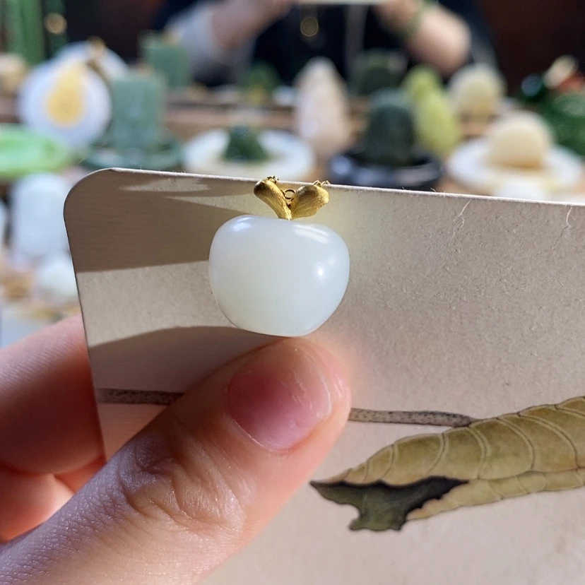 【闪购商品】和田玉吊坠18K金镶嵌