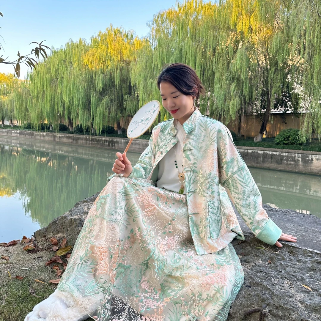 品妙家新中式国风绣花网纱气质复古中国风碎花立领设计师时尚