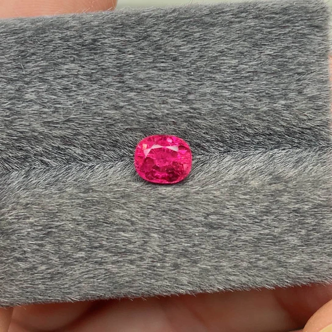 未镶嵌裸石碧玺1.45克拉天然卢比莱碧玺桃红玫瑰佛洛依德色