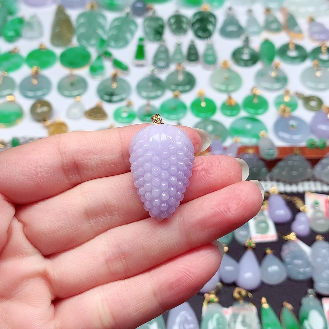 翡翠18K金镶嵌颈饰天然翡翠A货