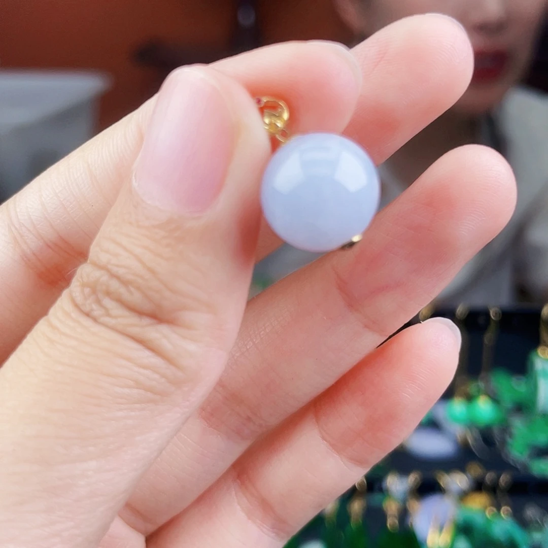 翡翠18K金镶嵌颈饰饰品