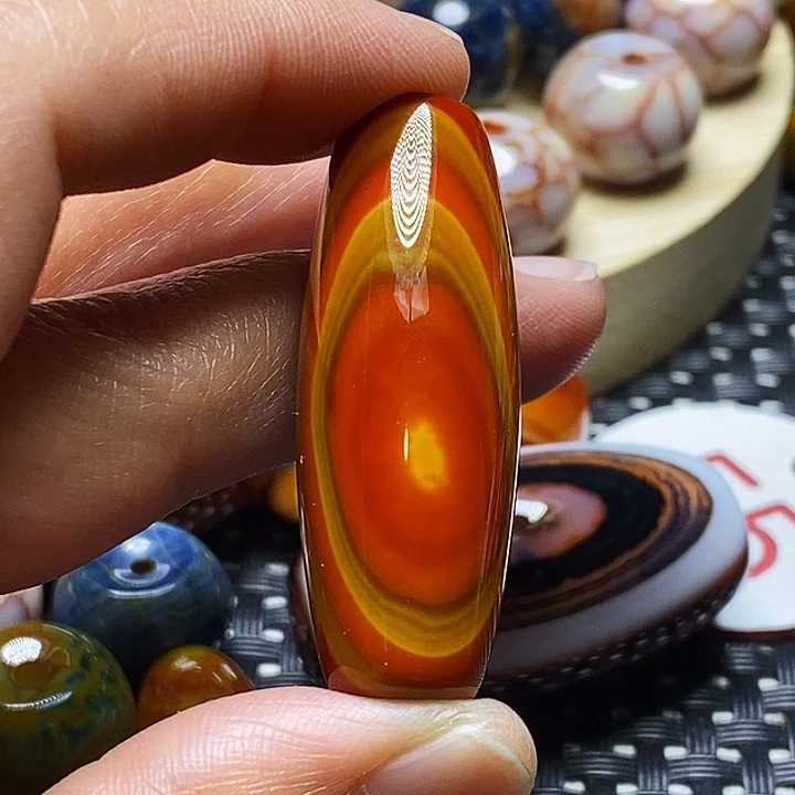 自***人玛瑙/玉髓未镶嵌颈饰