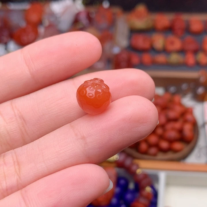 南红玛瑙未镶嵌南红草莓