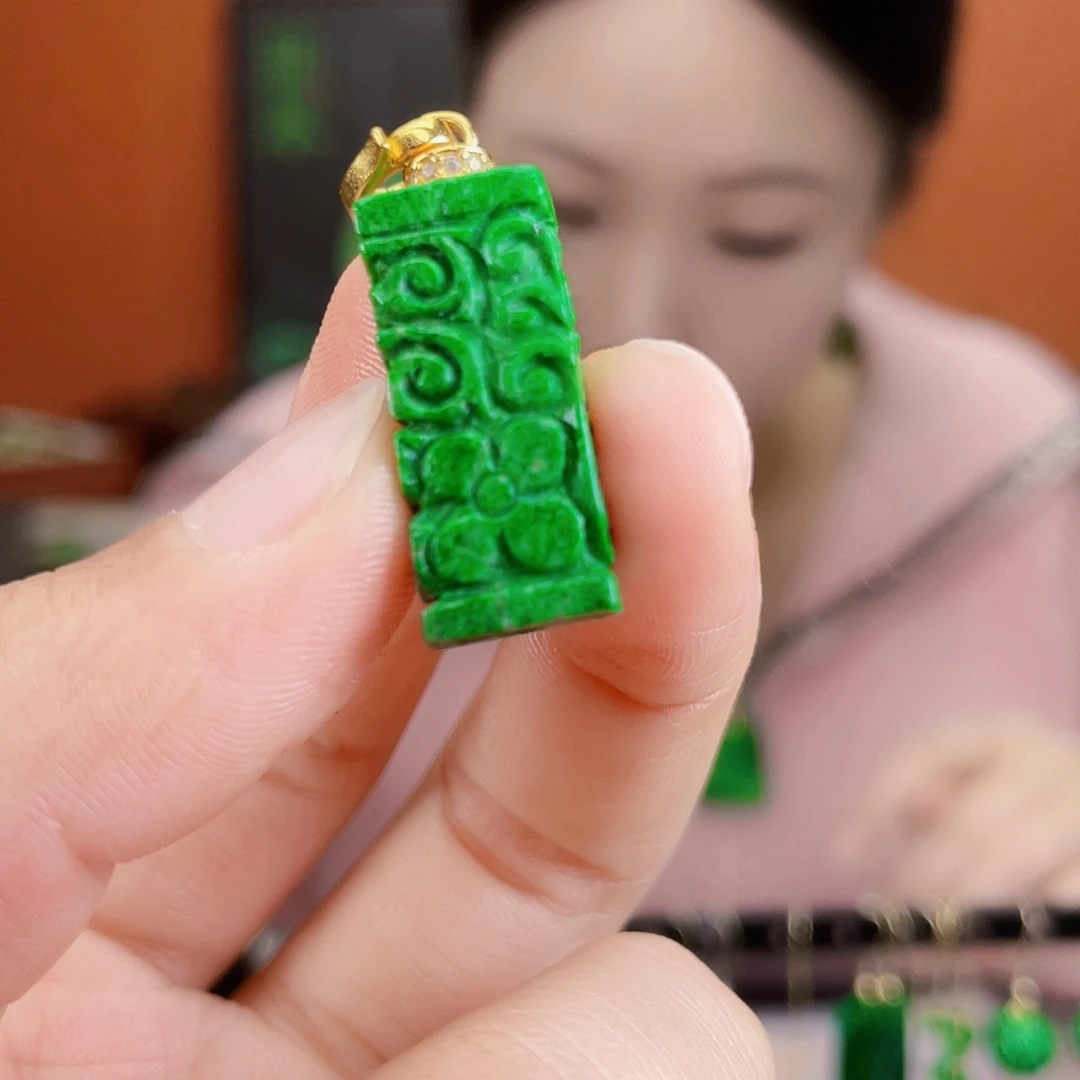 翡翠未镶嵌耳饰饰品