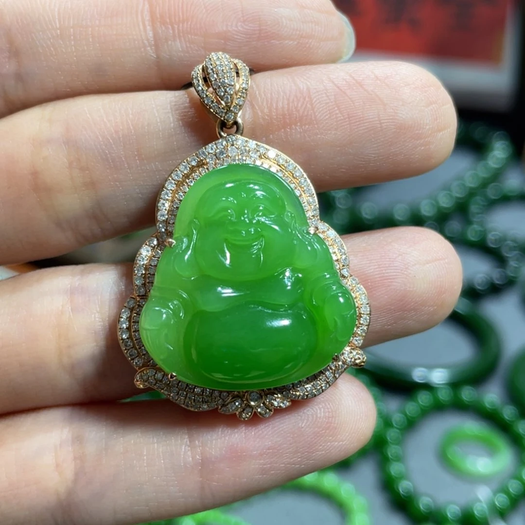 和田玉吊坠(不含链)18K金镶嵌苹果绿佛公 26+