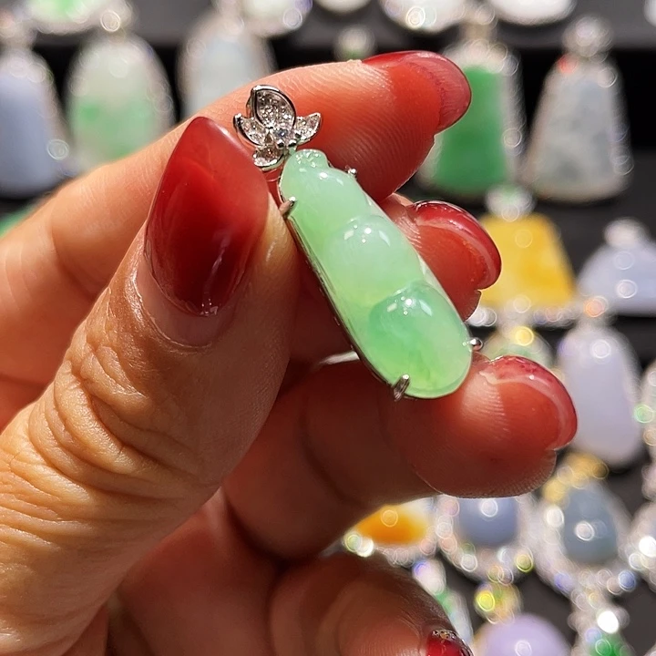 翡翠银S925镶嵌颈饰