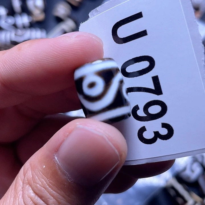 玛瑙/玉髓颈饰未镶嵌瑕疵