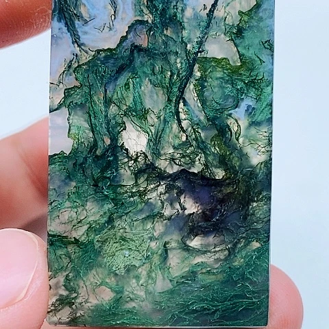 玛瑙/玉髓颈饰未镶嵌释**水