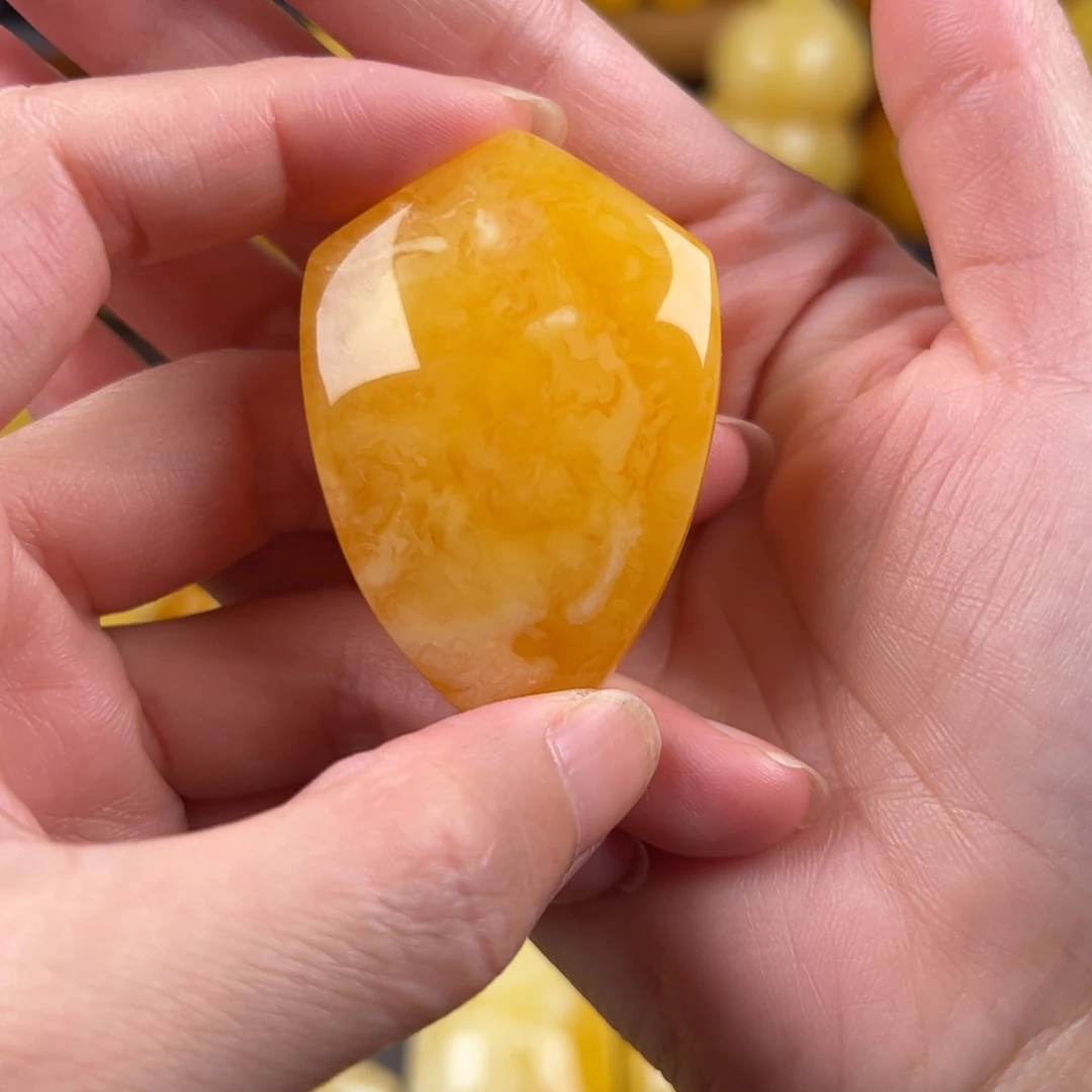 未镶嵌颈饰琥珀纯天然蜜蜡无优化