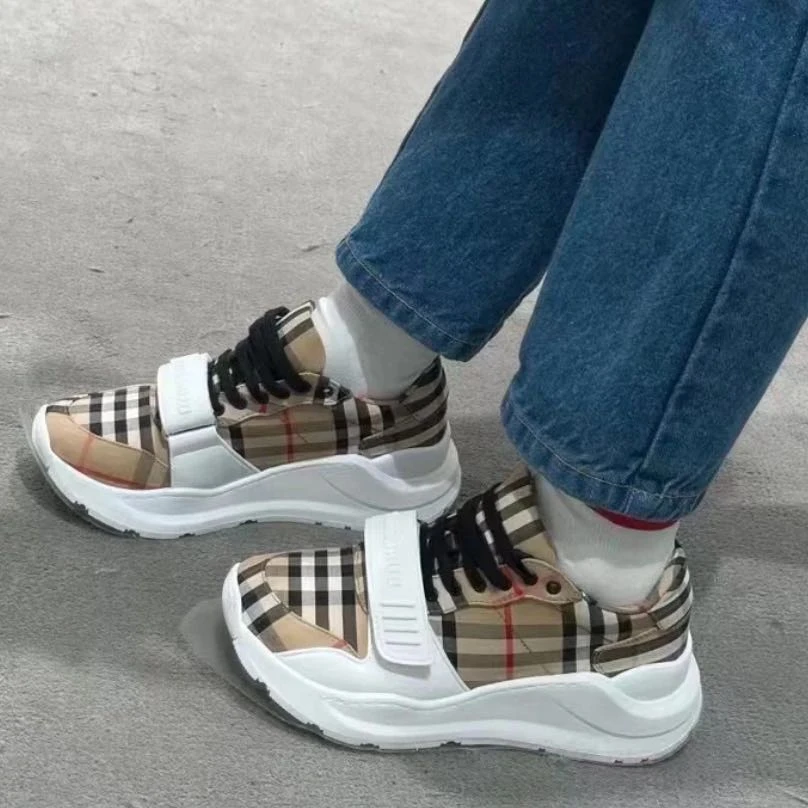 99新/Burberry/博柏利/老爹鞋/37码/Xspr4084
