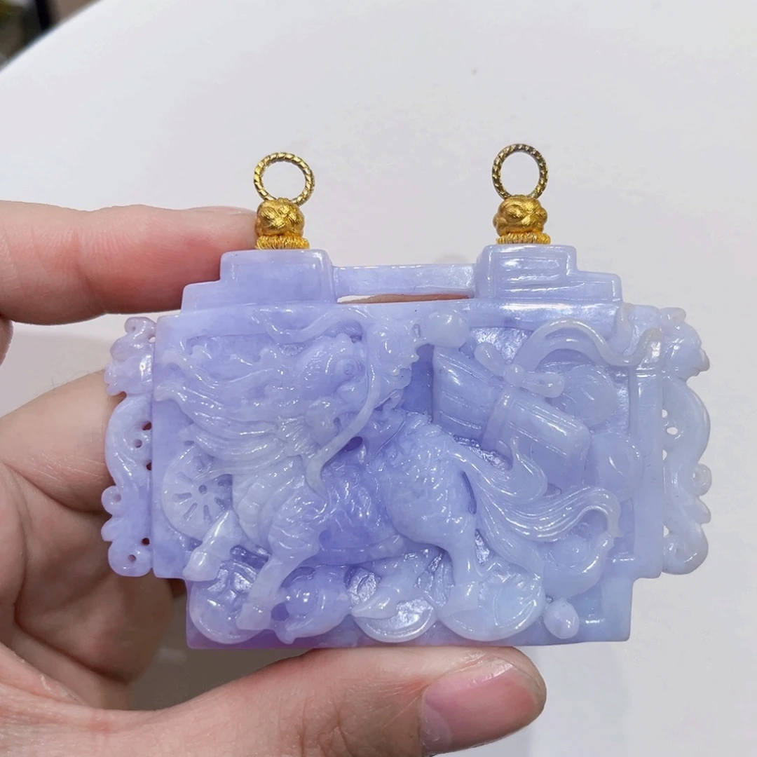 翡翠未镶嵌吊坠(赠链)万**意代编织