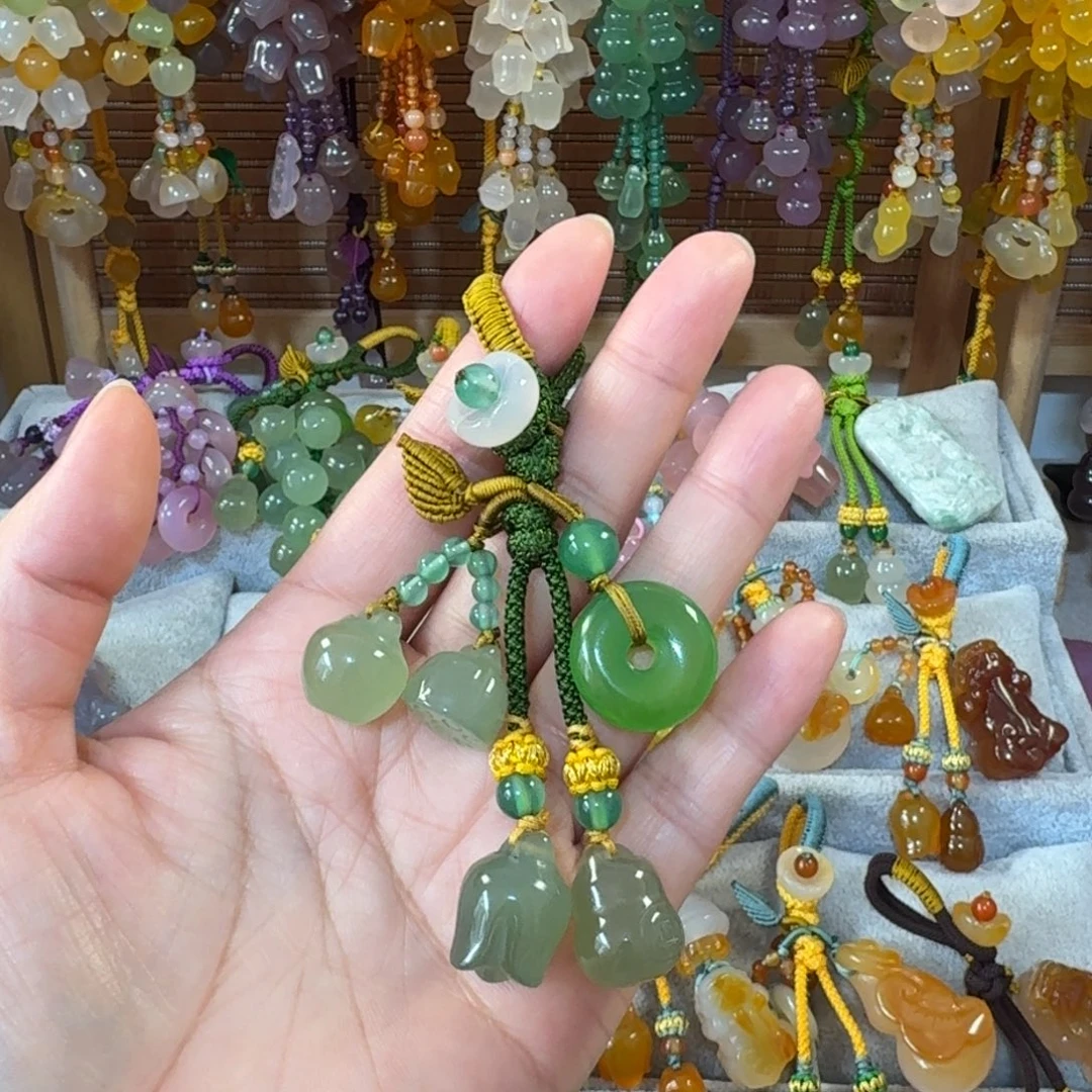 玛瑙/玉髓未镶嵌钥匙挂件