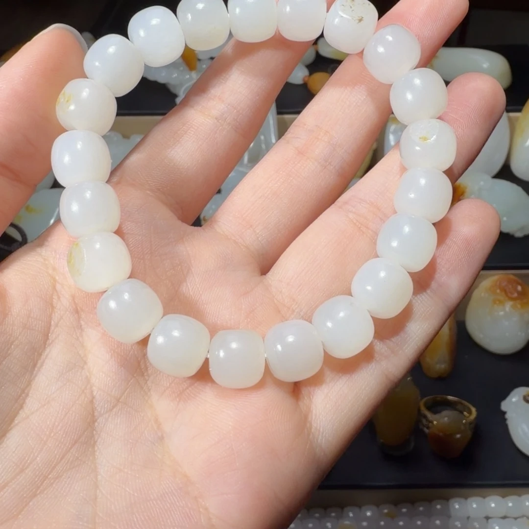 k***n和田玉未镶嵌手链