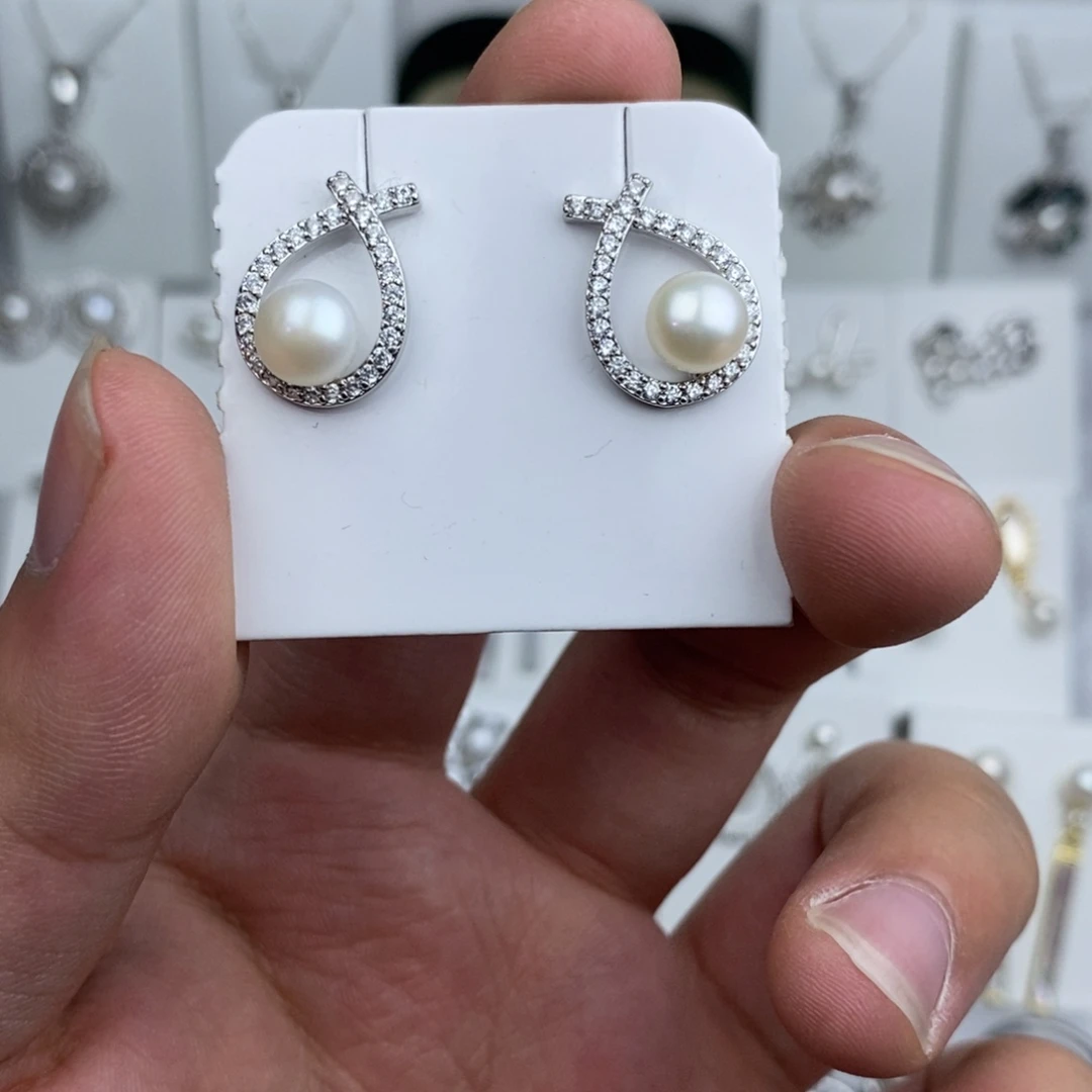 未镶嵌耳饰淡水珍珠