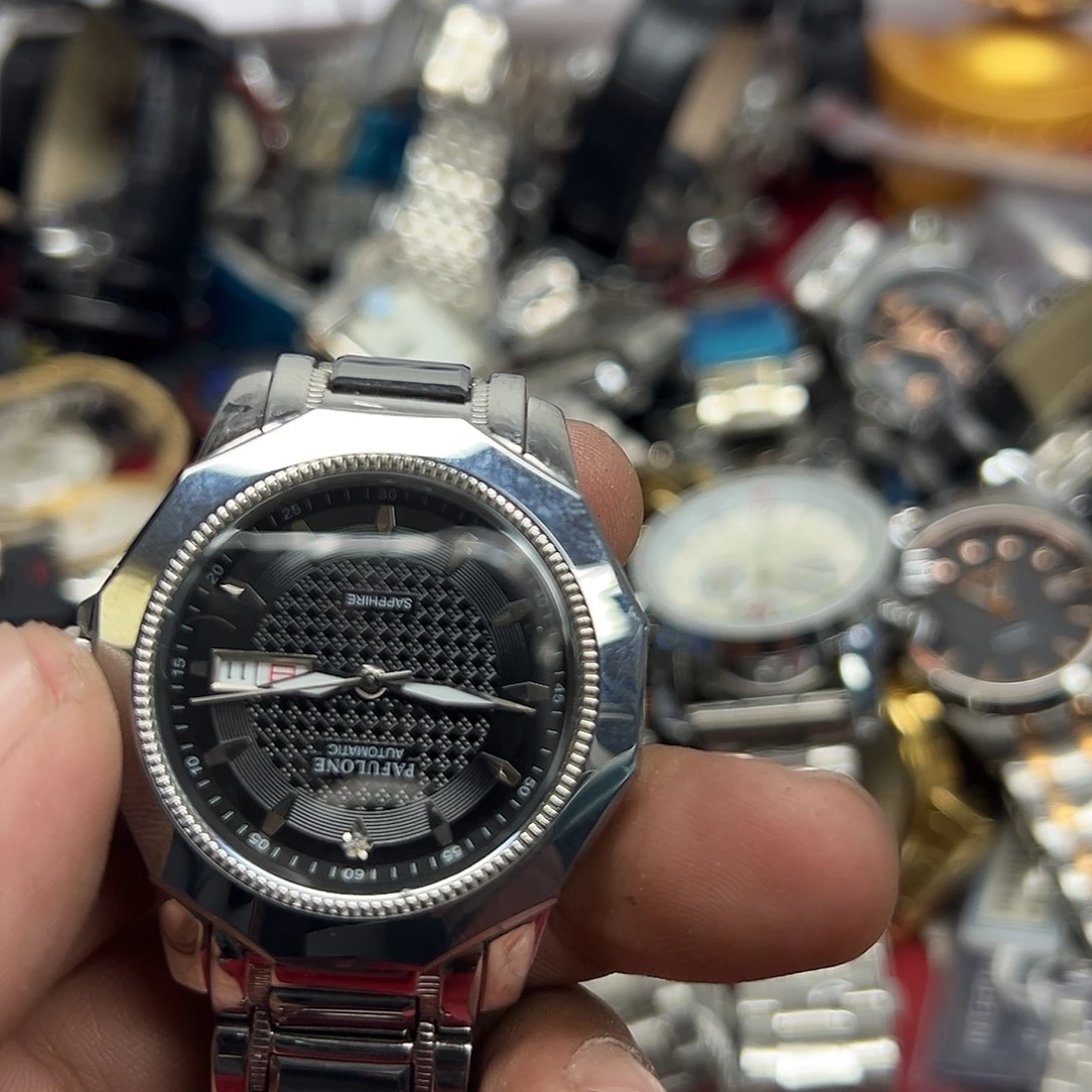 钢人造革锻造碳石英机芯-光能机芯