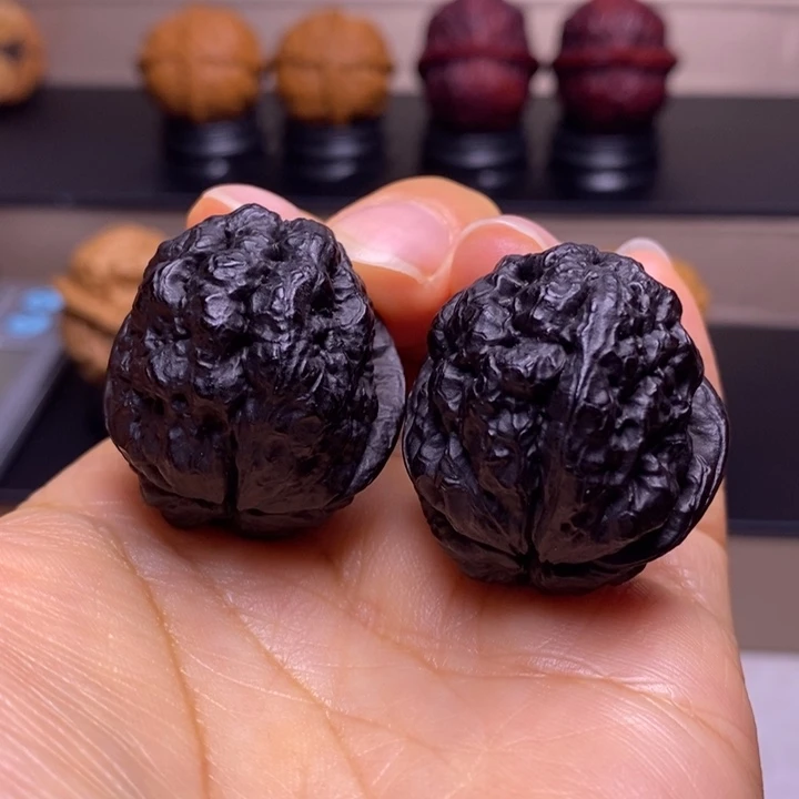 文玩核桃把件血舍利地闷37