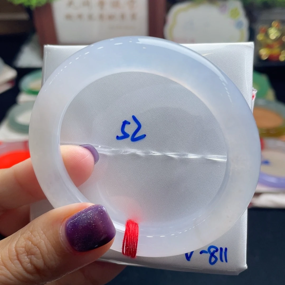 翡翠未镶嵌手镯13号 52圆条 白月光