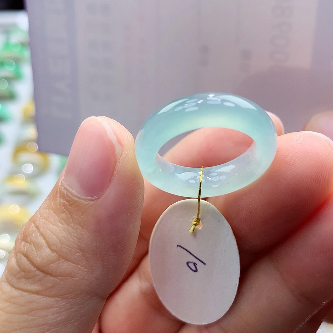 翡翠戒指未镶嵌10圈