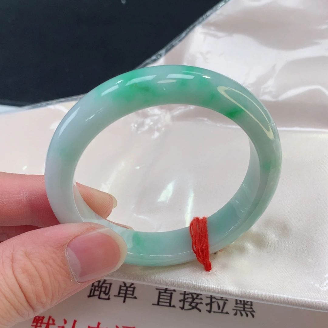 未镶嵌手镯翡翠011
