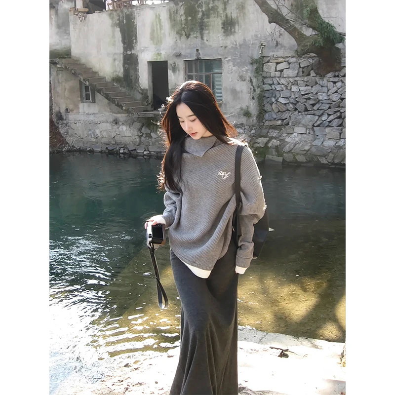 2025新款初秋斗篷毛衣连衣裙子女小个子穿搭小香风高级感灰色套装