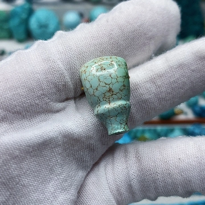 九***月绿松石未镶嵌天然原矿 地大质检