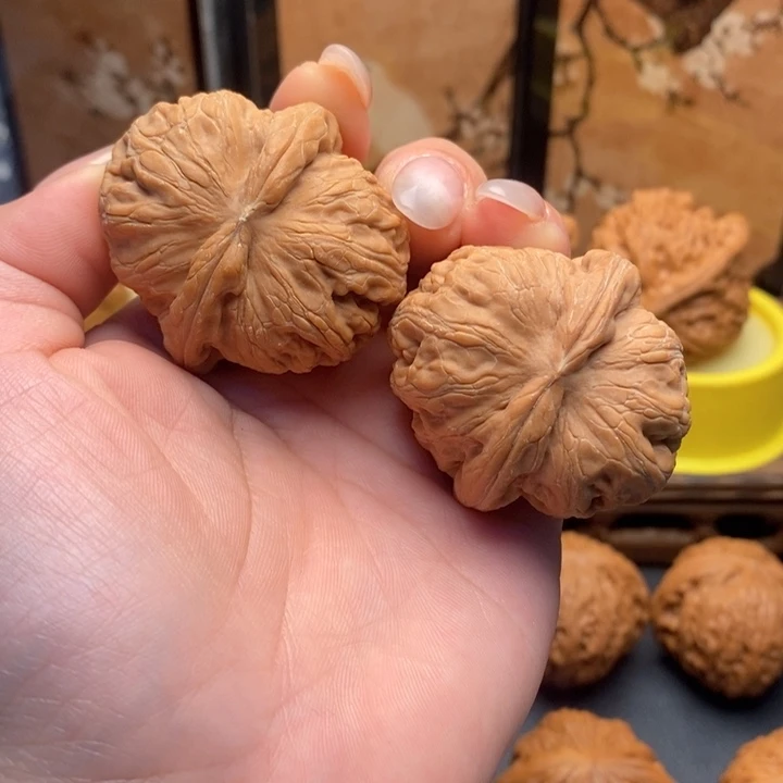 文玩核桃把件578平谷元宝42全品