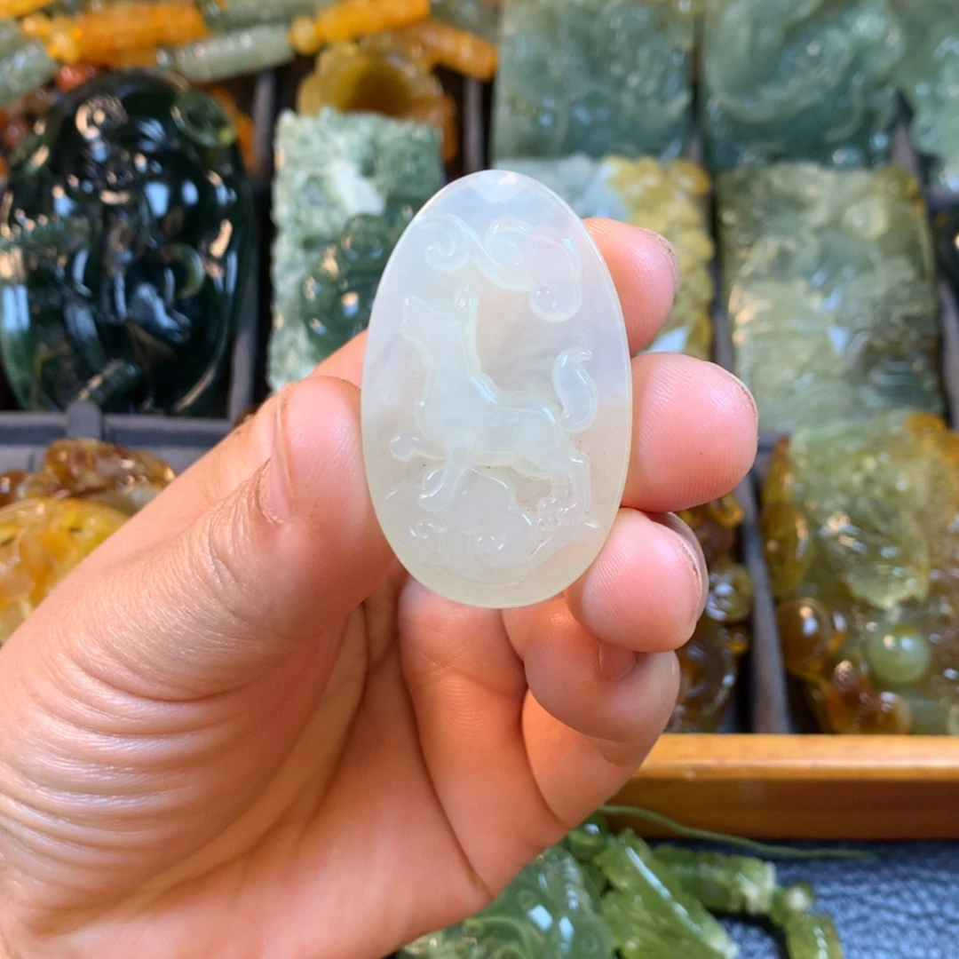 【闪购商品】蛇纹石玉未镶嵌颈饰