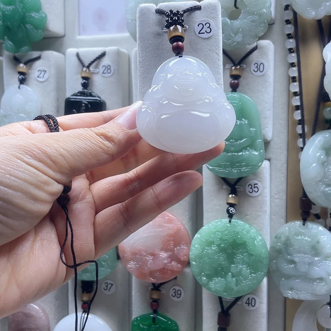 石英质玉合金颈饰