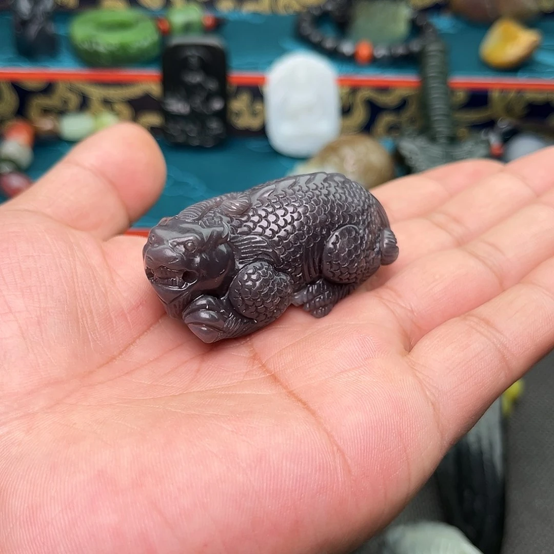 和田玉颈饰未镶嵌璞****砌