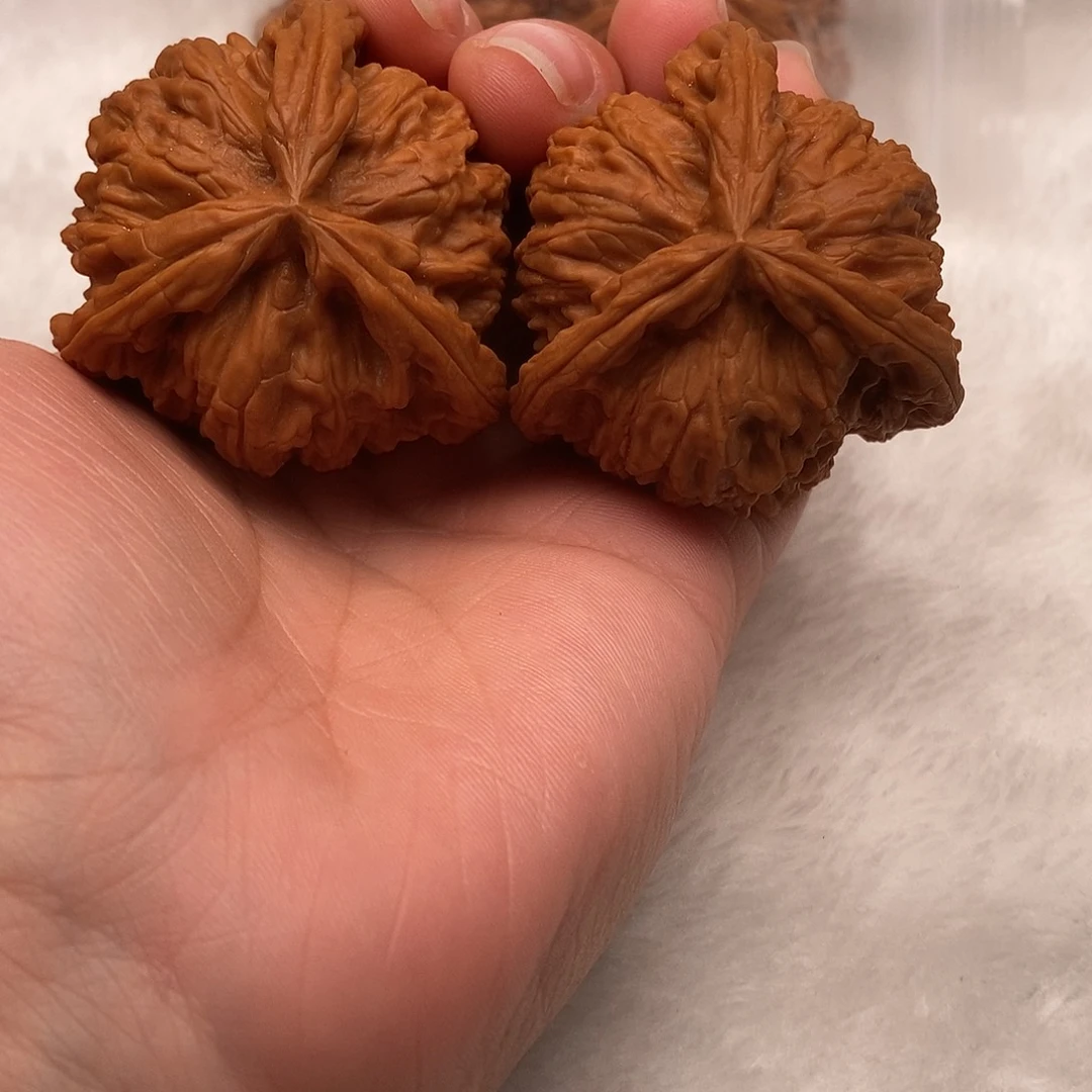 觉****吊坠文玩核桃三棱