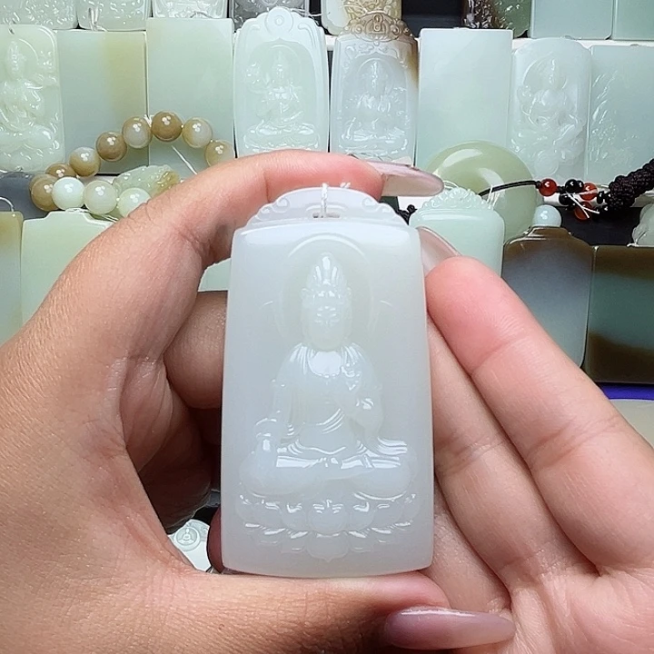 颈饰未镶嵌和田玉