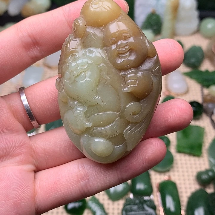 和田玉未镶嵌颈饰
